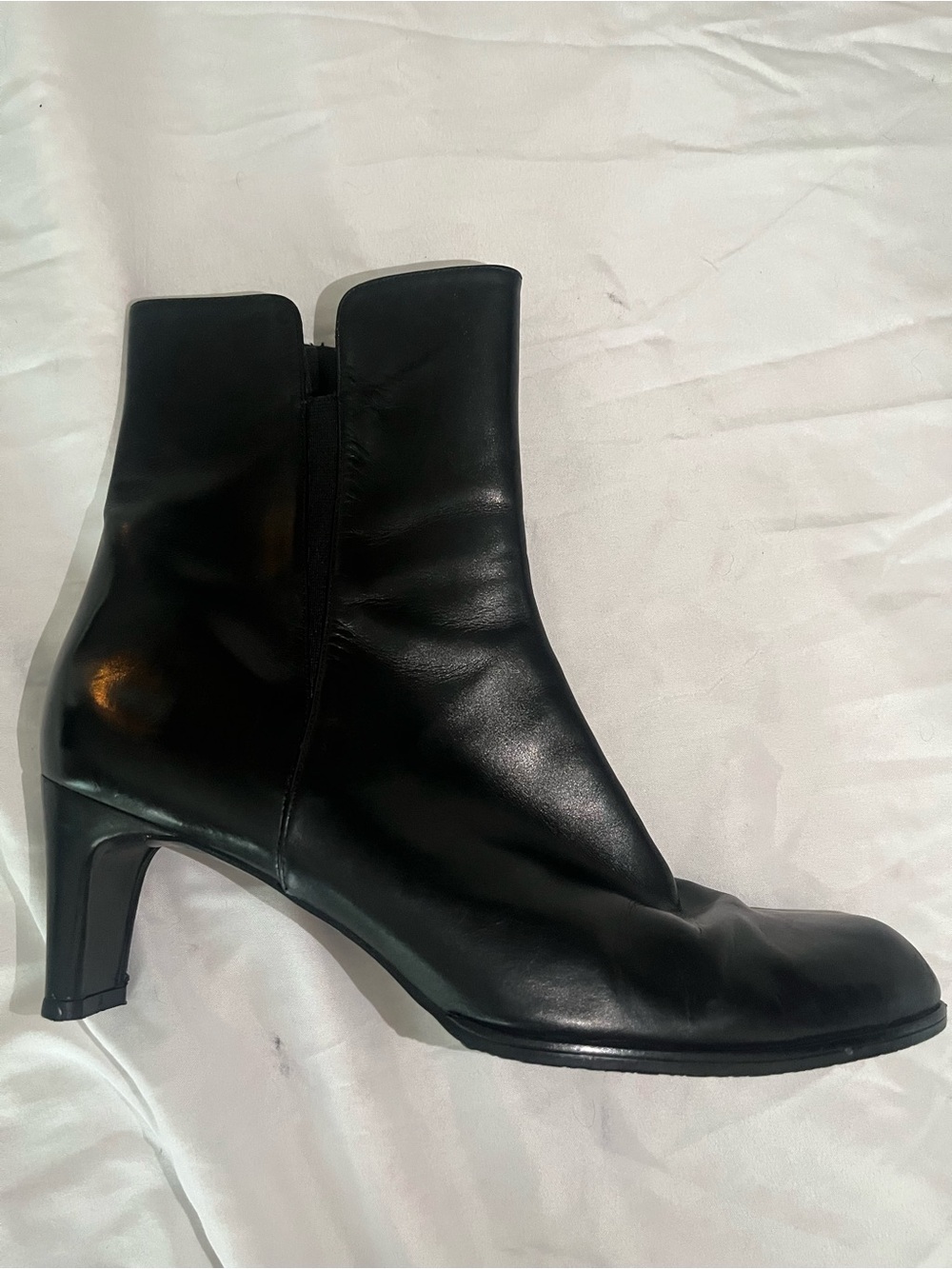 VTG Stuart Weitzman Black Leather Ankle Booties size 10